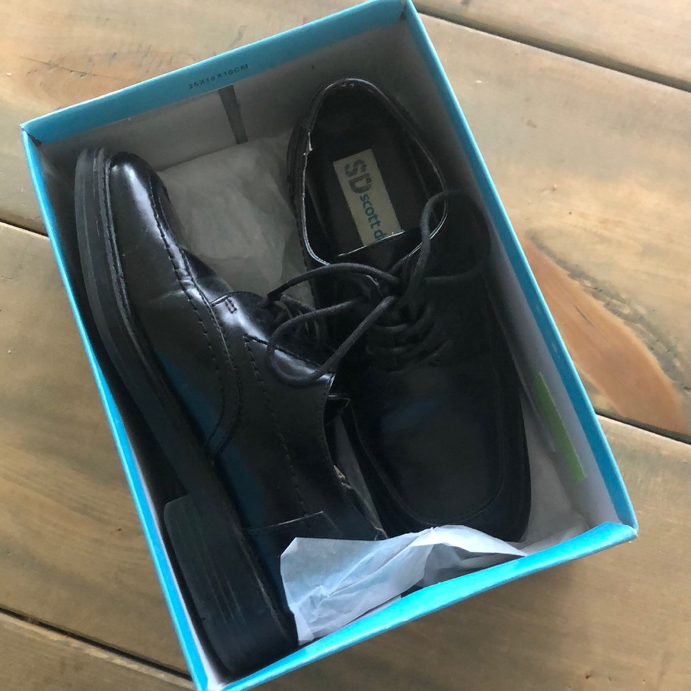 Boys dress shoes